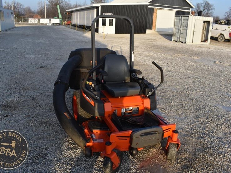 kubota-z122e-image-12