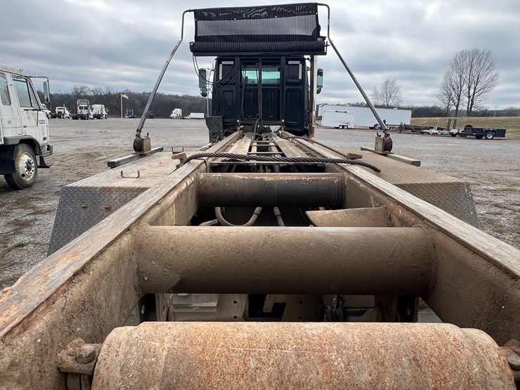 western-star-4700sb-image-22