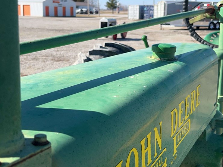 john-deere-a-image-13