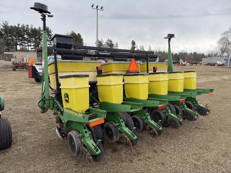 john-deere-1750-image-7