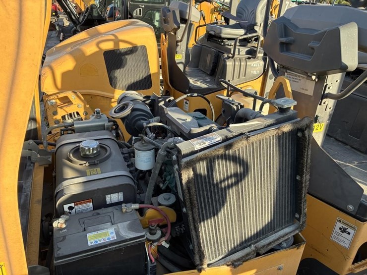 2018-volvo-dd25b-image-17