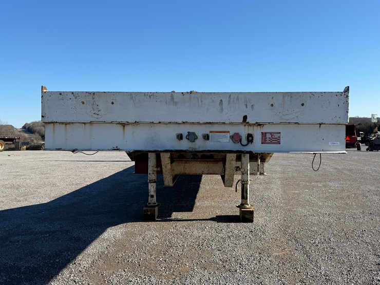 #30964-•-2004-ferree-lt-35t-tandem-axle-lowboy-trailer-image-2