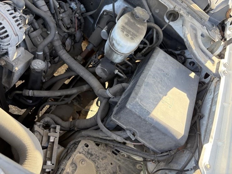 2011-chevrolet-2500-image-15