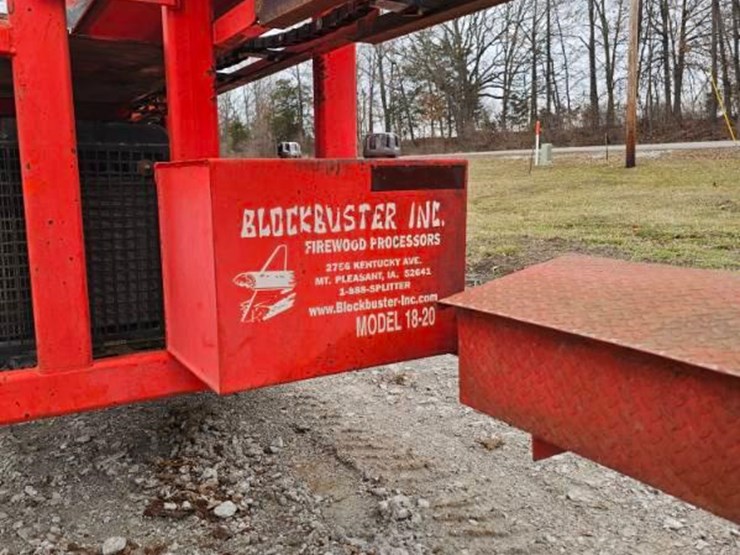 2013-blockbuster-18-20-image-2