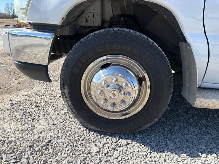 2018-ford-e450-image-8