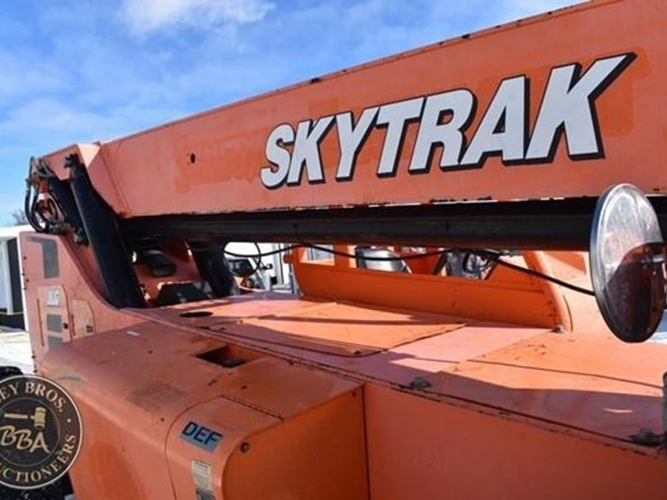 2017-sky-trak-10054-image-29