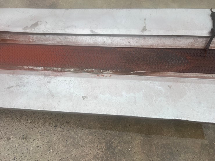 adams-under-truck-conveyor-image-20