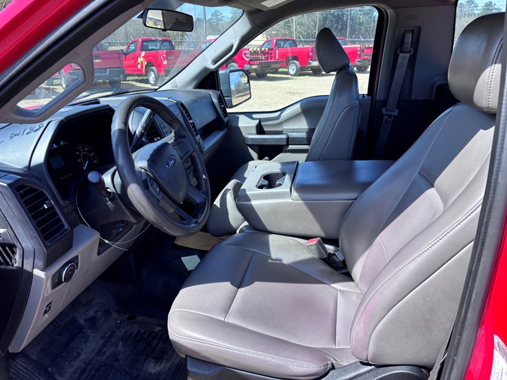 2019-ford-f150-xl-image-5