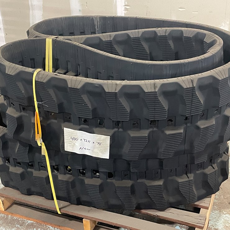 #7668 • (2) New Estm Trac Tracks