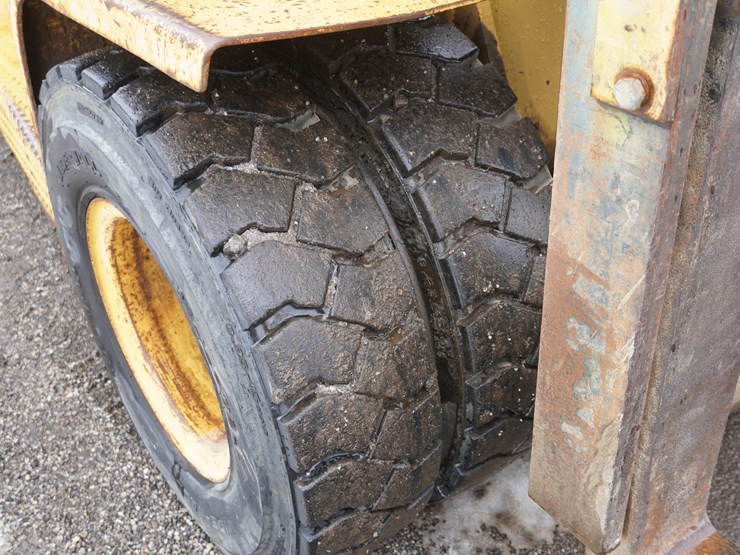 #106-•-hyster-135-forklift-image-52