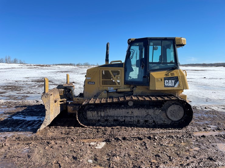 2011-caterpillar-d6k-image-2