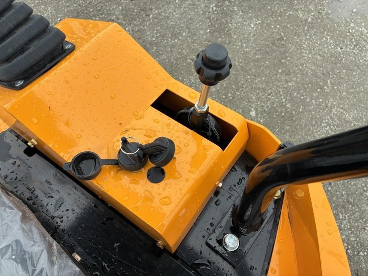 2026-vicsec-v15-hydraulic-excavator-image-18