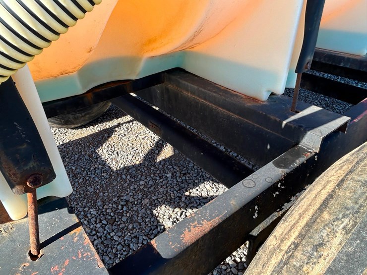 adams-nurse-trailer-tank-image-17