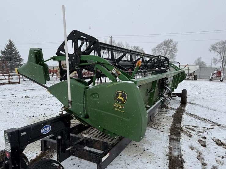 john-deere-625f-image-1