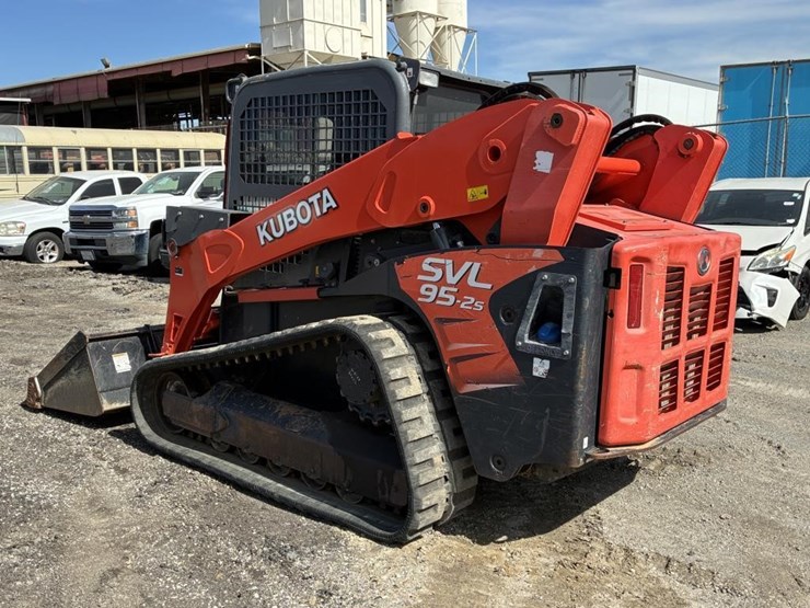2018-kubota-svl95-2s-image-4