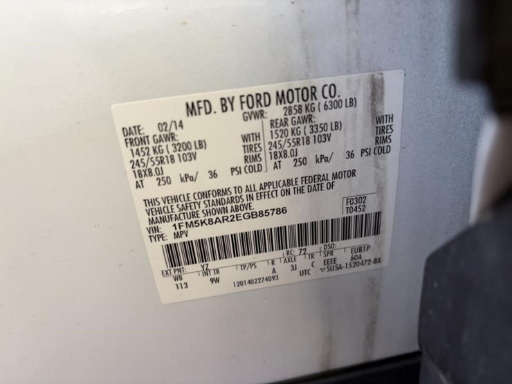 2014-ford-explorer-image-18