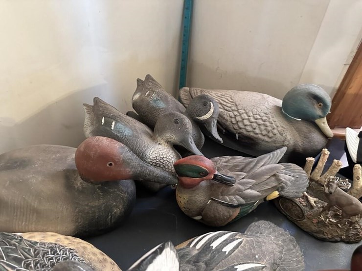 vintage-wooden-ducks-&-displays-image-4