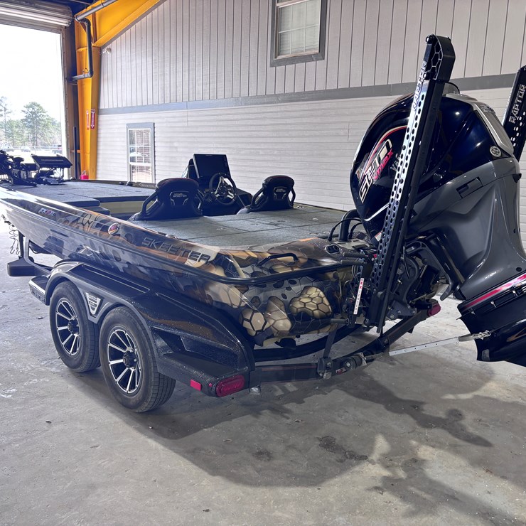 2025 CUSTOM ALUMINUM