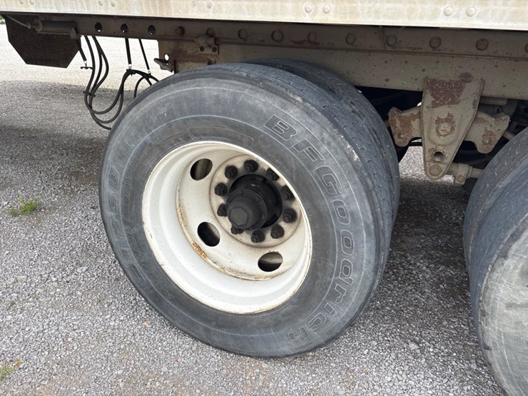 1996-axle-great-dane-tandem-image-9