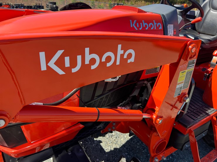 2023-kubota-l3560-image-6
