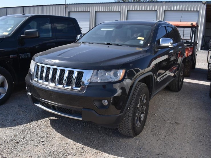 2012-jeep-grand-cherokee-image-1