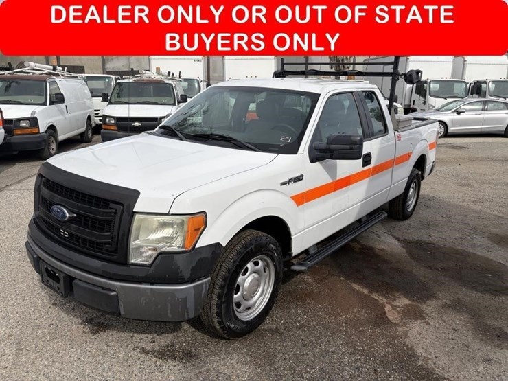 2013-ford-f150-xl-image-1