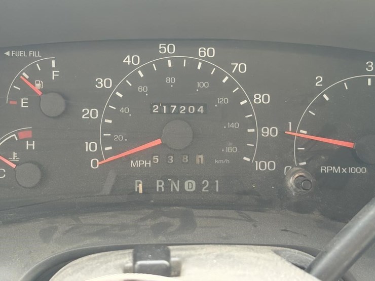 2000-ford-excursion-image-15