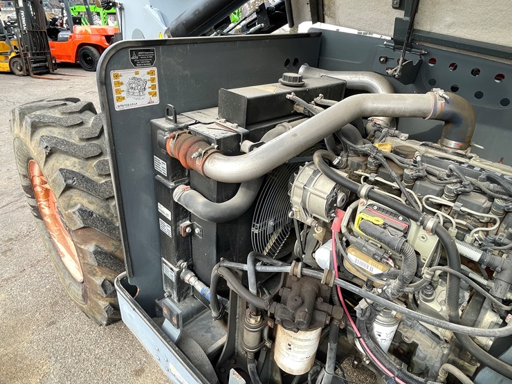 #132-•-2017-skyjack-sj643-telehandler-image-35