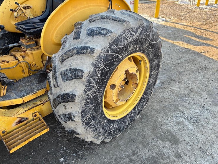 new-holland-345d-image-12