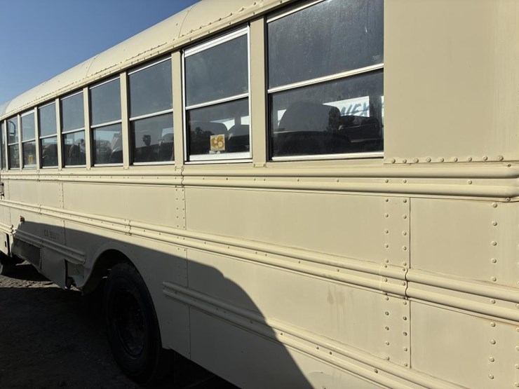 1987-international-s1700-image-5