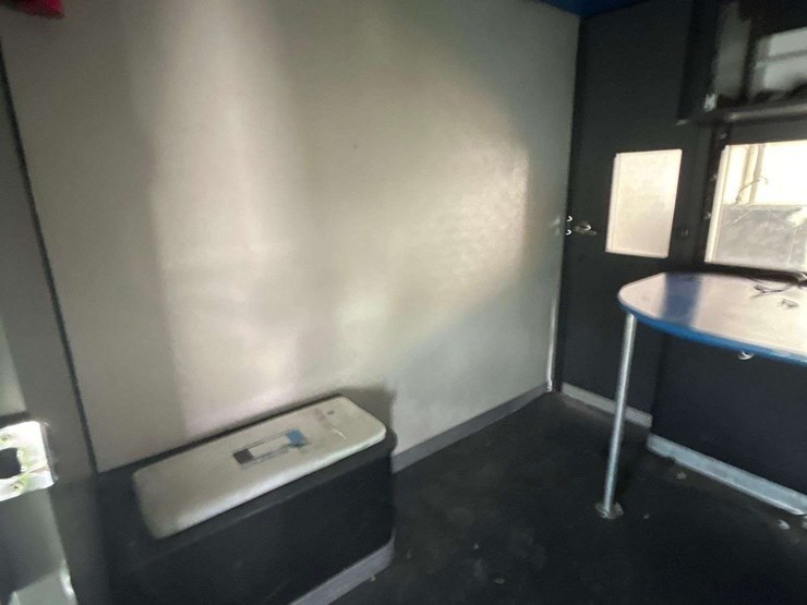 2012-ford-e450-image-22