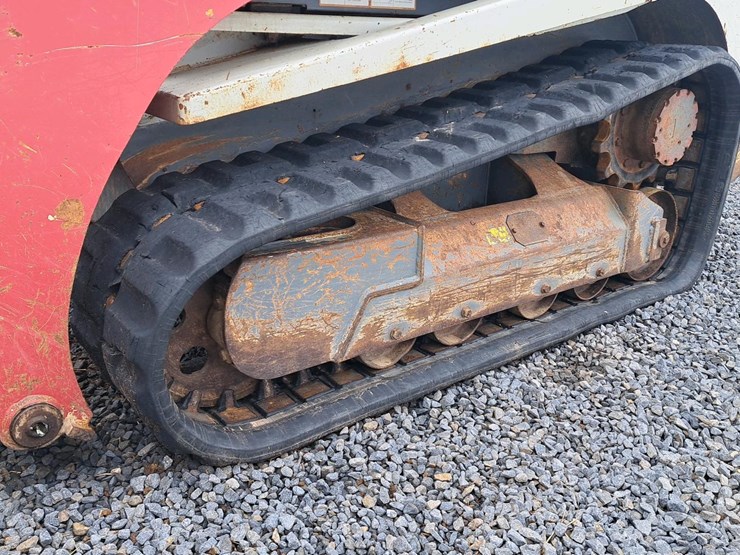 2014-takeuchi-tl10-image-21