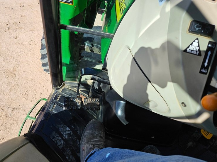 john-deere-4720-image-27