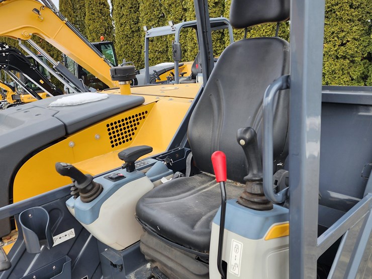 #113-•-2023-xcmg-xe-800-excavator-image-8