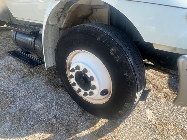 #30907-•-2008-international-durastar-4300m7-24'-single-axle-image-10