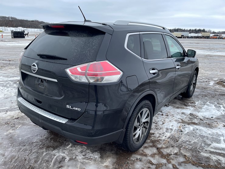 2015-nissan-rogue-sl-image-5