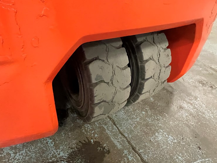 #171-•-2016-toyota-electric-forklift-image-18