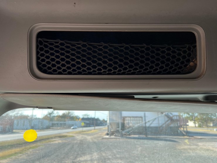 2006-freightliner-auger-truck-image-67