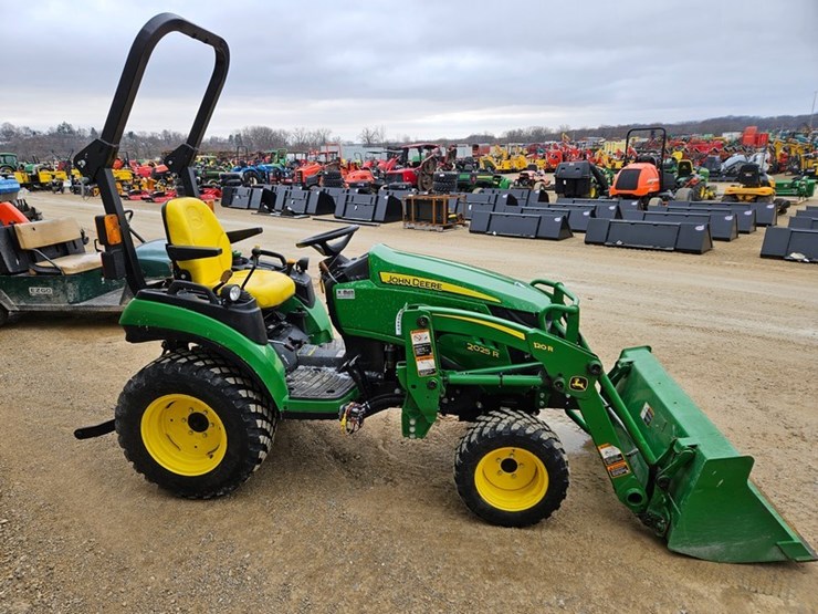 john-deere-1025r-image-6