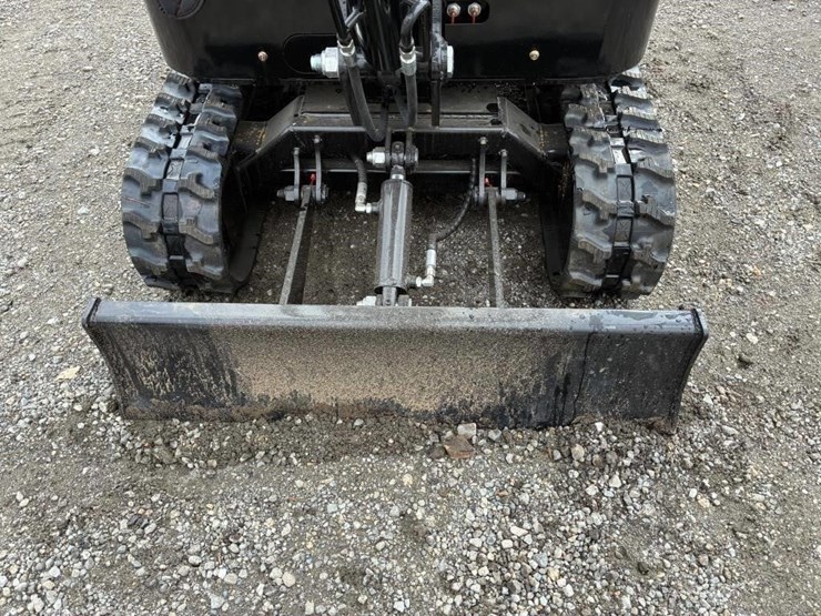 2026-vicsec-v15-hydraulic-excavator-image-5