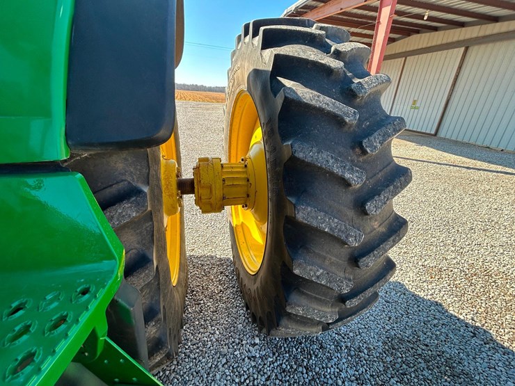 2004-john-deere-8320-image-14