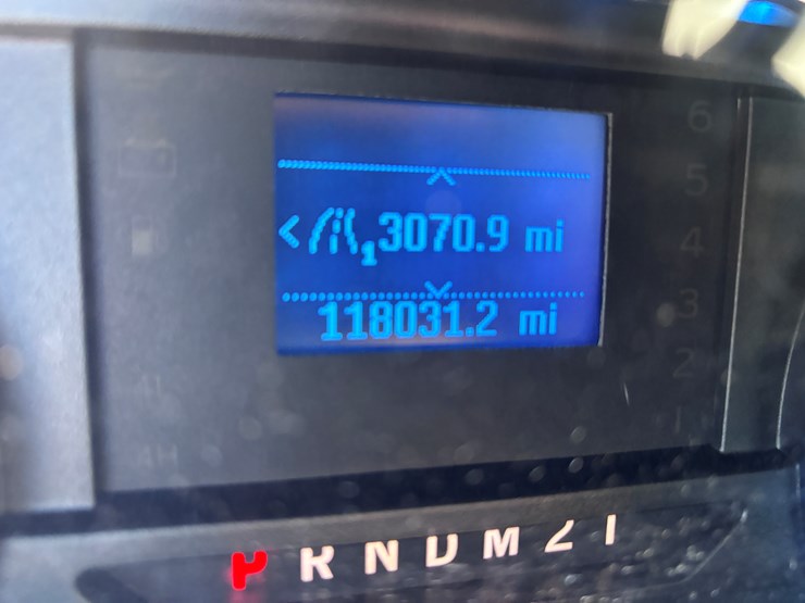 2016-ford-f150-xl-image-10