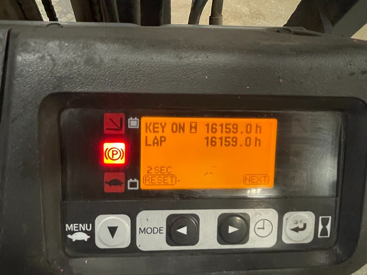 #171-•-2016-toyota-electric-forklift-image-31