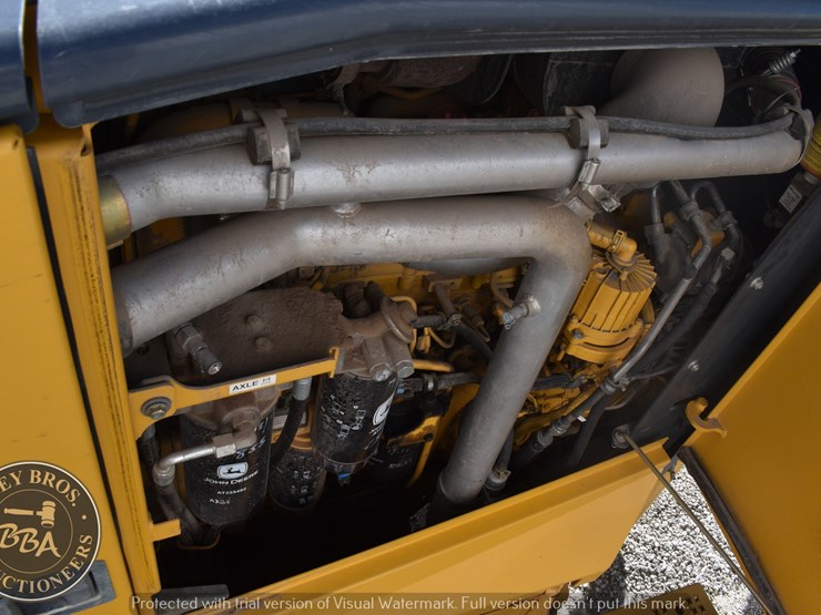 2013-deere-770g-image-51