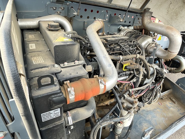 #129-•-2018-skyjack-sj843-telehandler-image-32