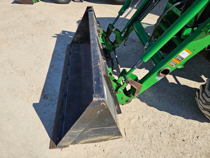 john-deere-4720-image-9