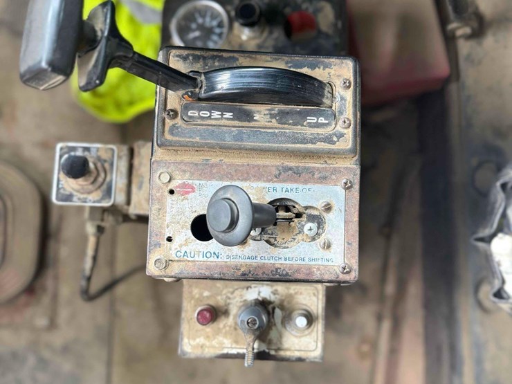 1997-mack-rd688s-image-11