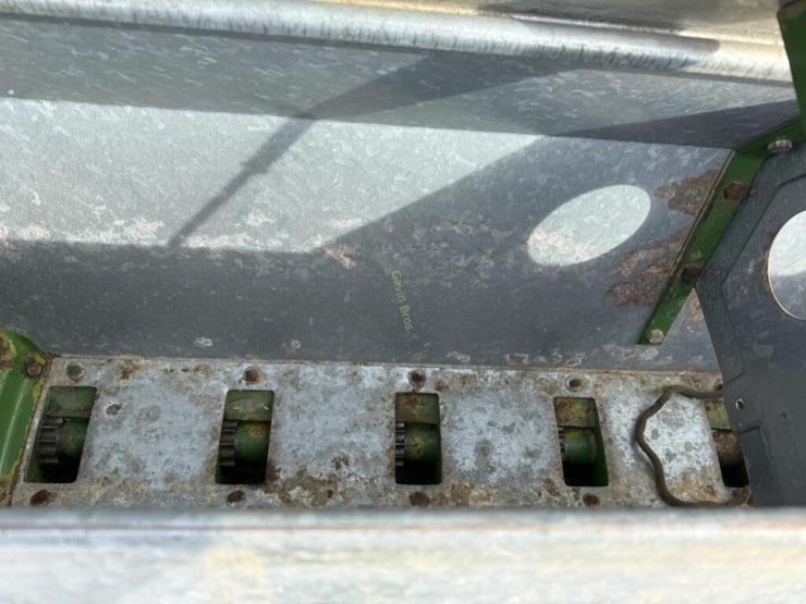 john-deere-8-image-5