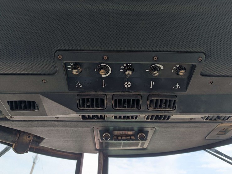 1974-john-deere-4230-image-11