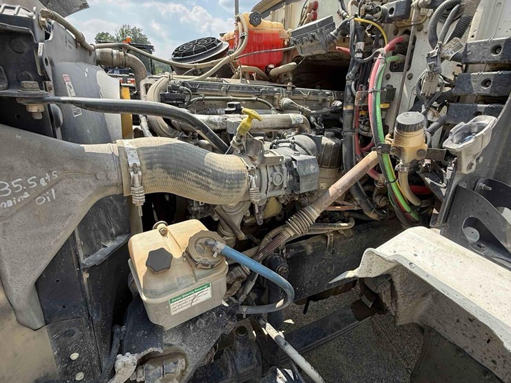 2013-western-star-4700-image-7